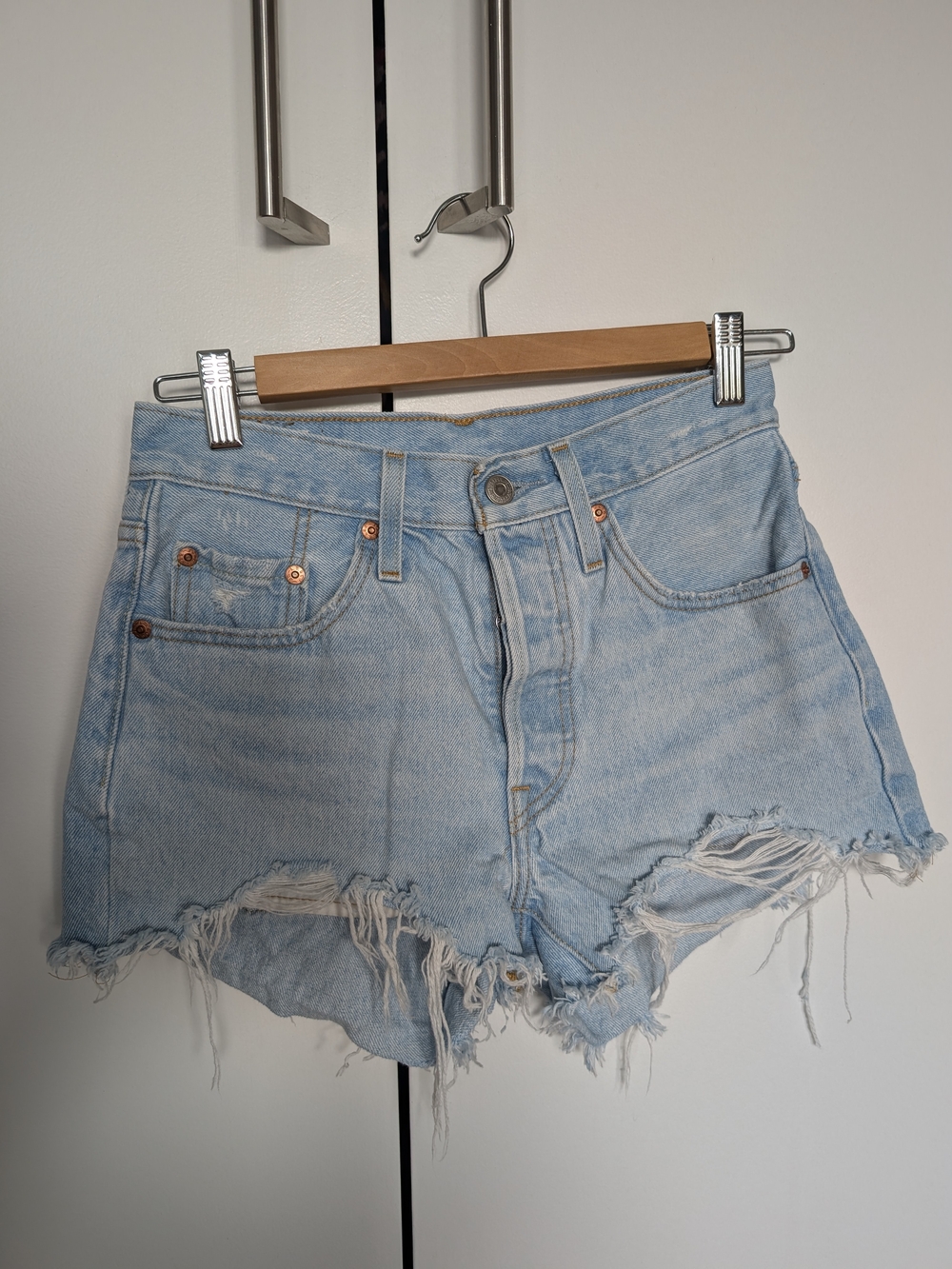 Levi's Light Blue Distressed Cutoff Denim Shorts Women's Size 25